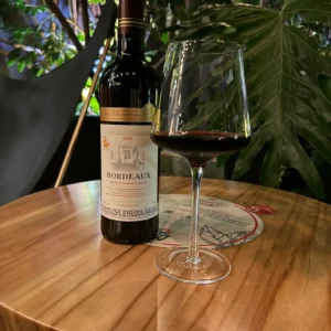 Copa de Vino Tinto de la Casa